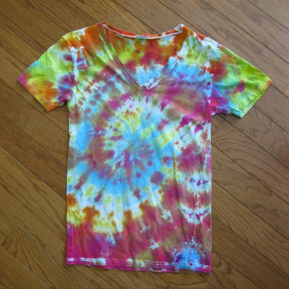Psychedelic Spiral Orange/Pink/Turquoise/Yellow Tie Dye V-neck Shirt